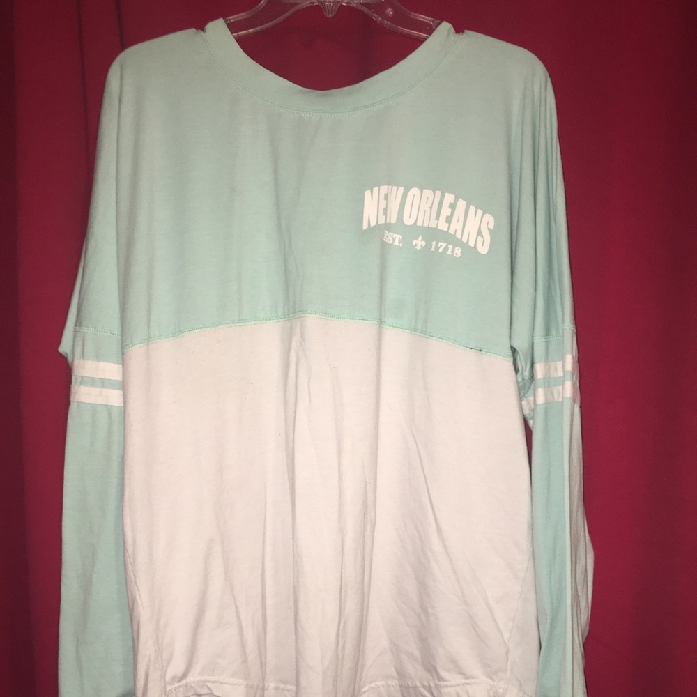 Long sleeve t-shirt